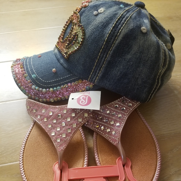 Slides - Picture 3 of 7